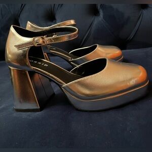 Silver Torrid chunky heels. Size 9WW